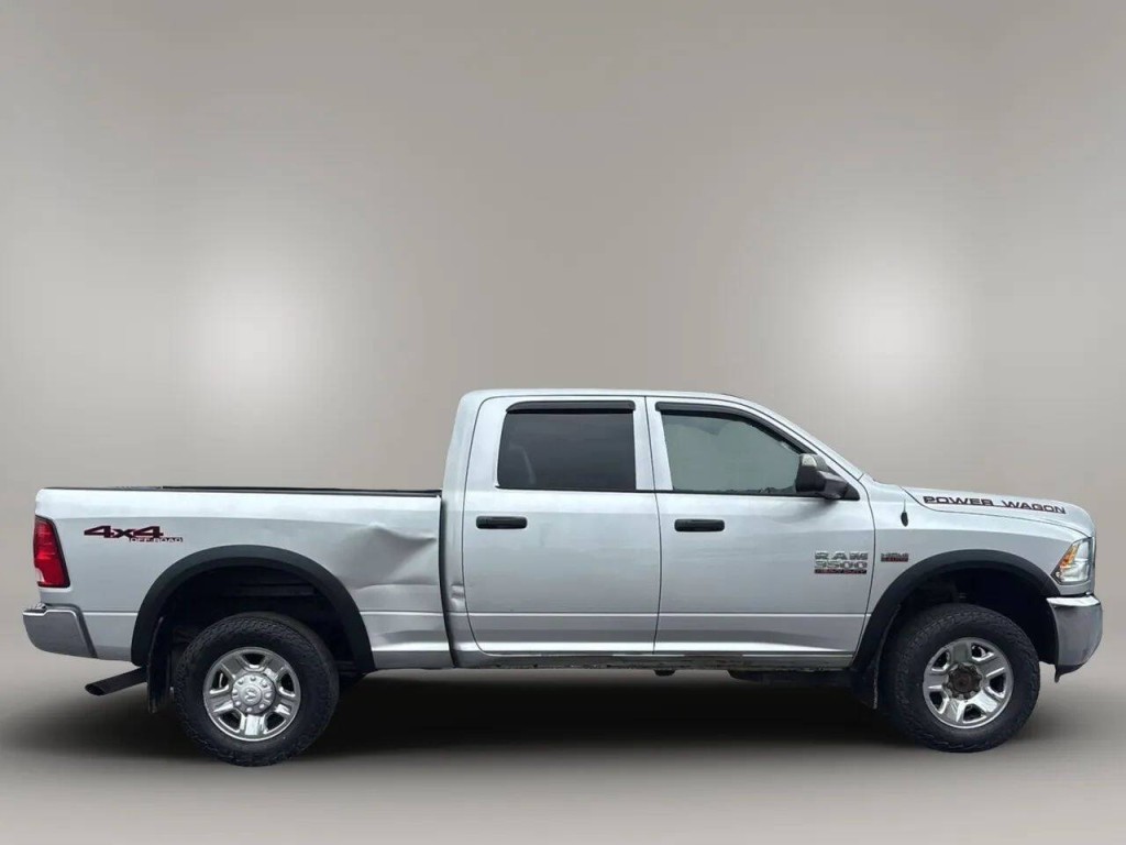 2014 RAM 3500 Image 6