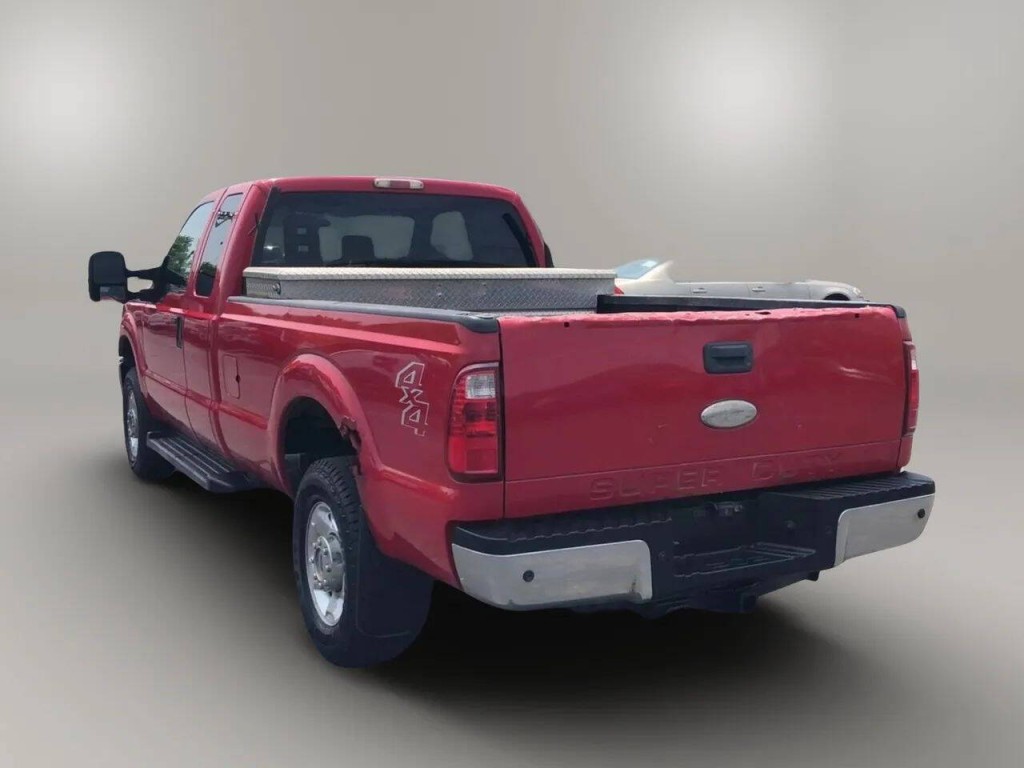 2012 Ford F-250 Image 2