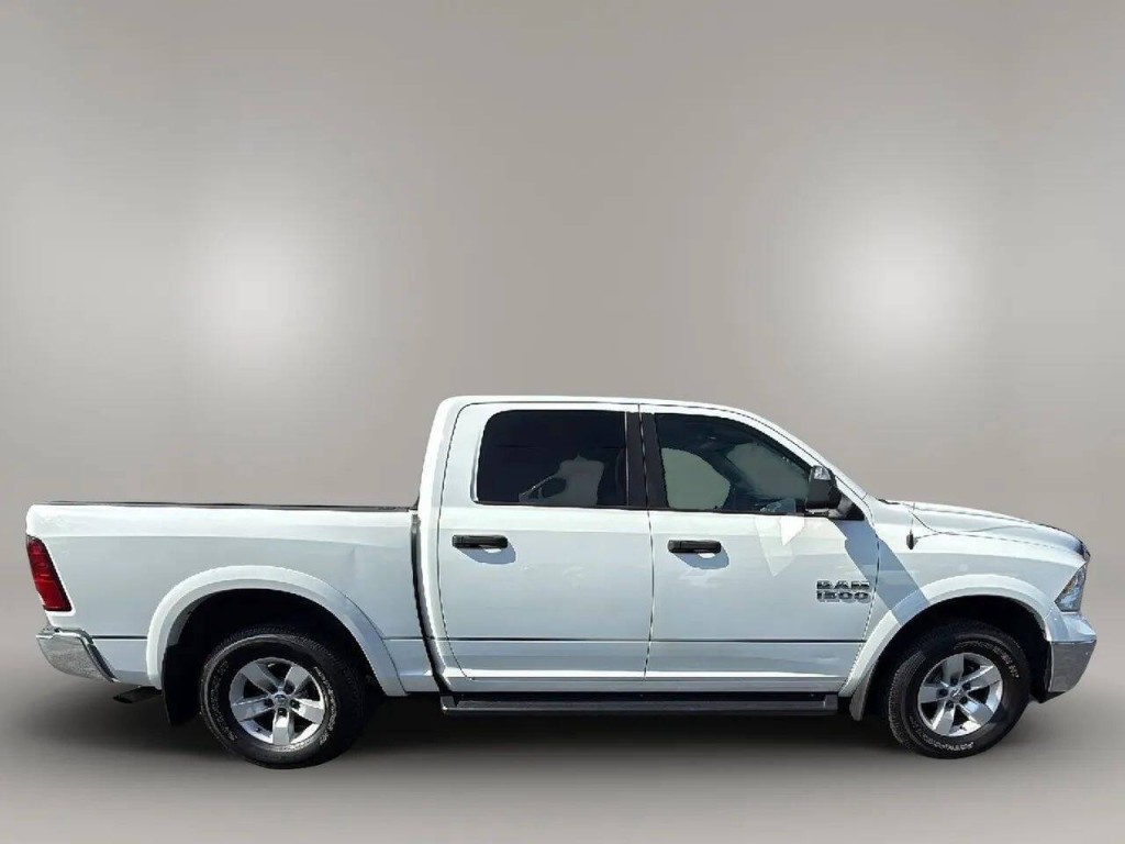 2015 RAM 1500 Image 4