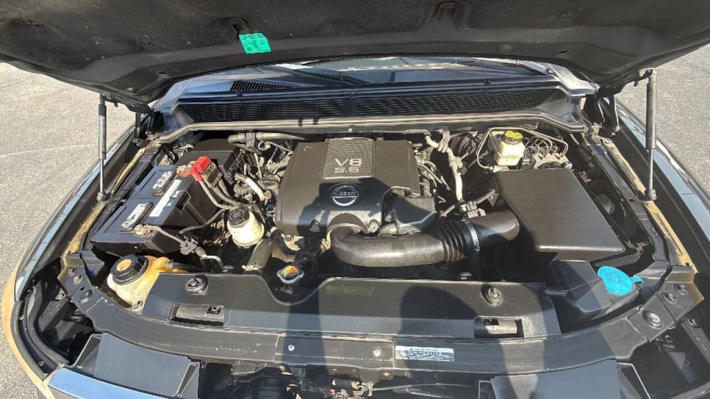 2012 Nissan Armada Image 20
