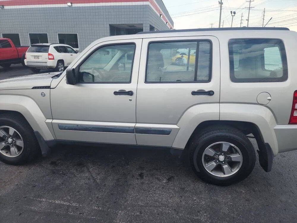 2008 Jeep Liberty Image 3