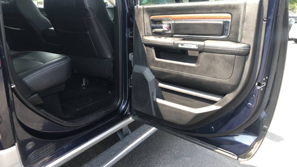2016 RAM 2500 Image 13