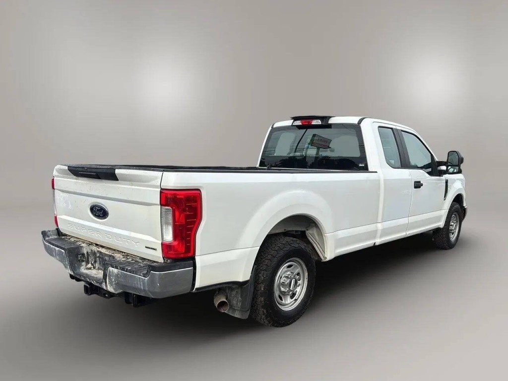 2017 Ford F-250 Image 5