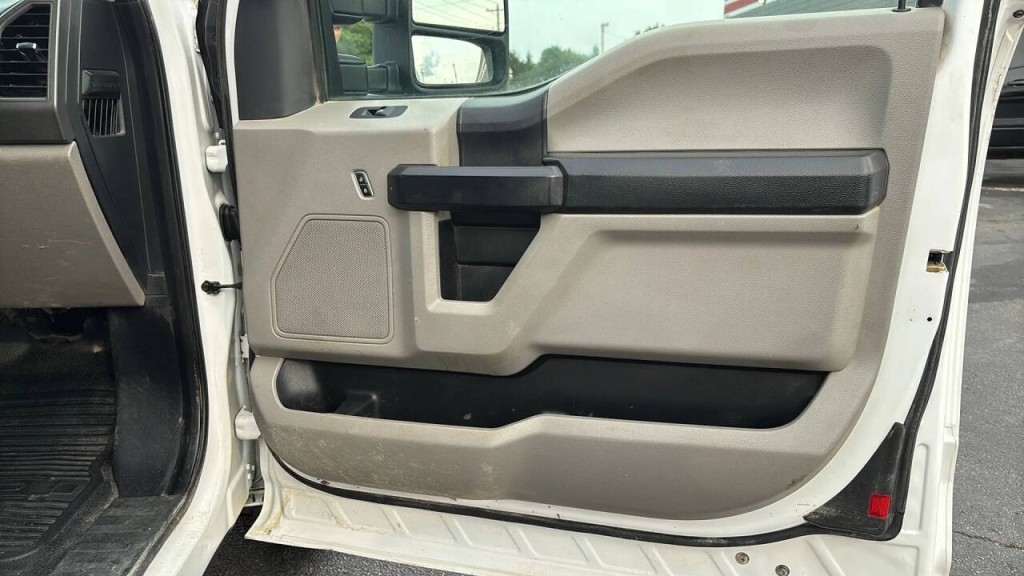 2017 Ford F-250 Image 12