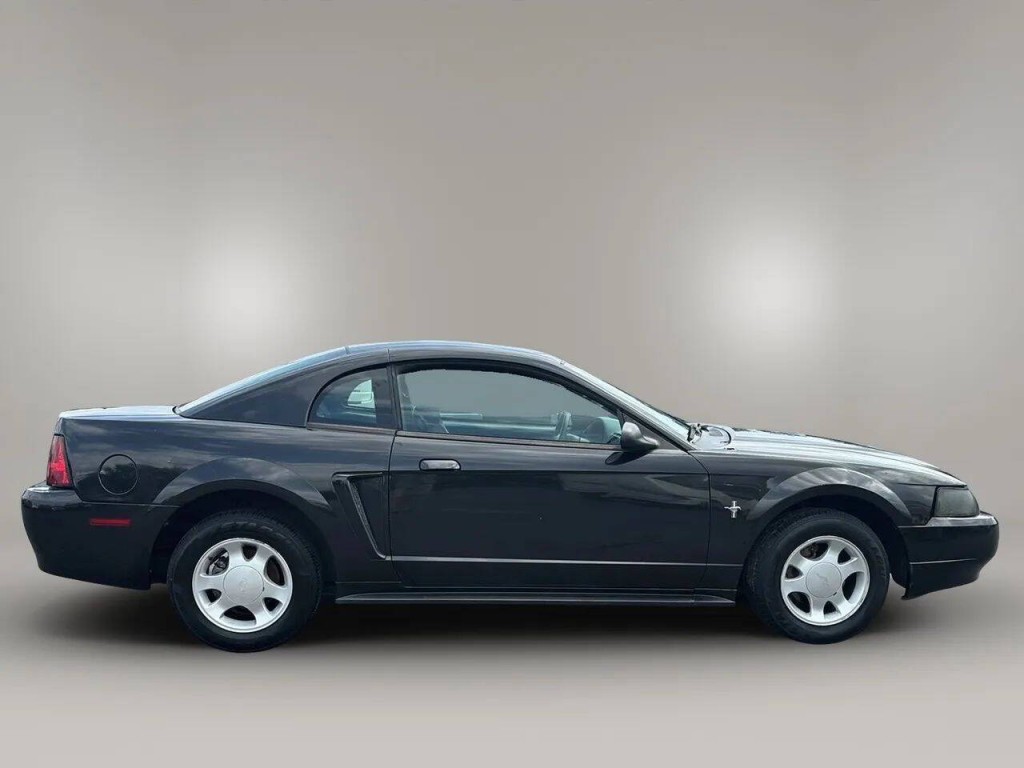 2001 Ford Mustang Image 6