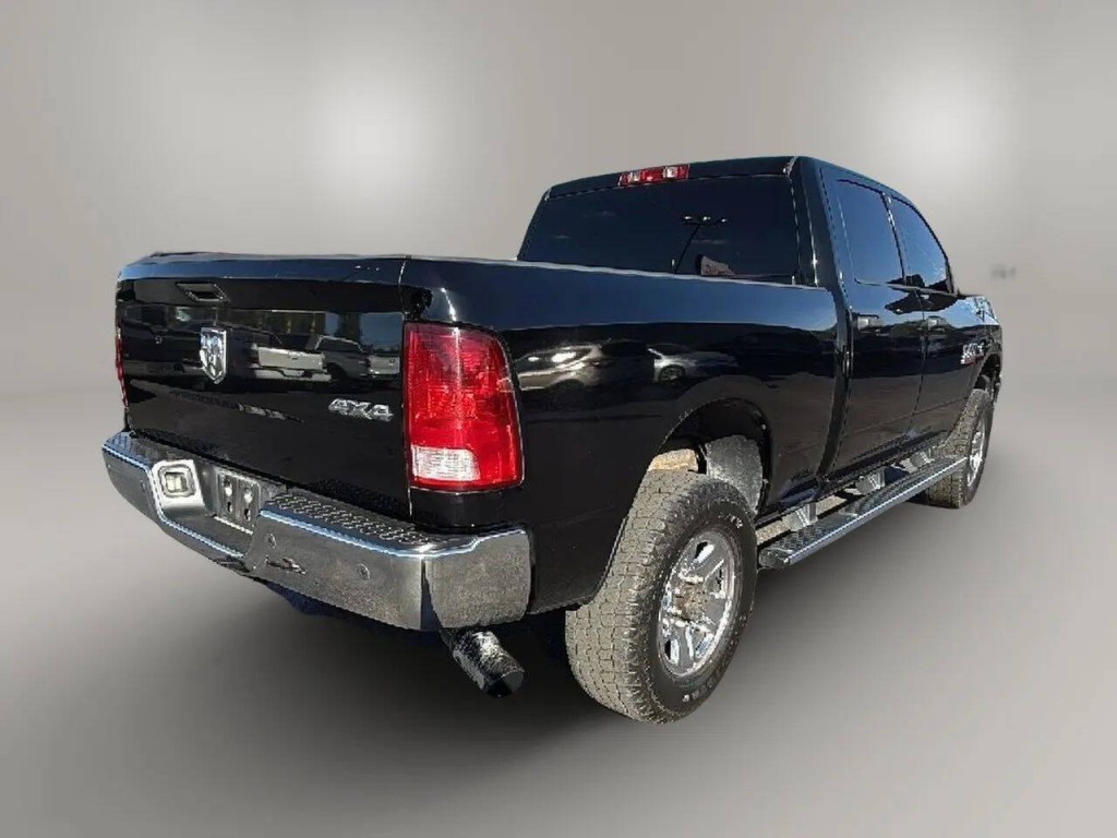 2015 RAM 2500 Image 5