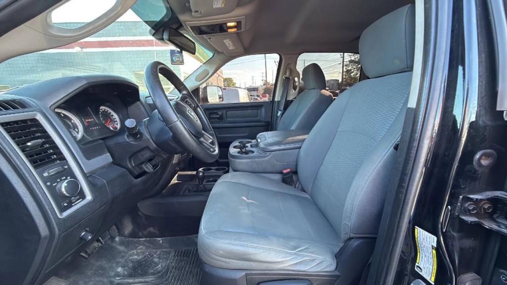 2015 RAM 2500 Image 13