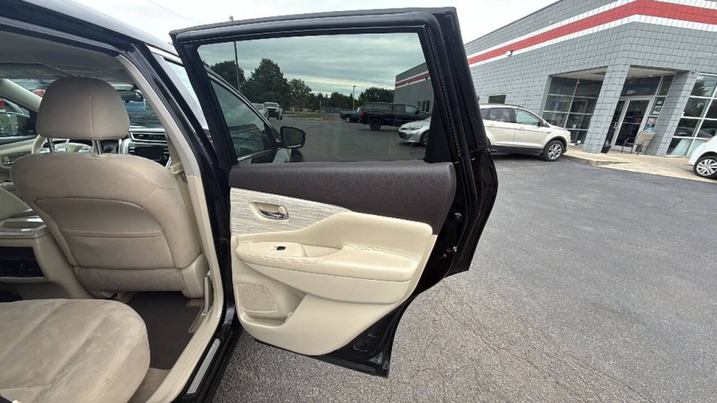 2015 Nissan Murano Image 14
