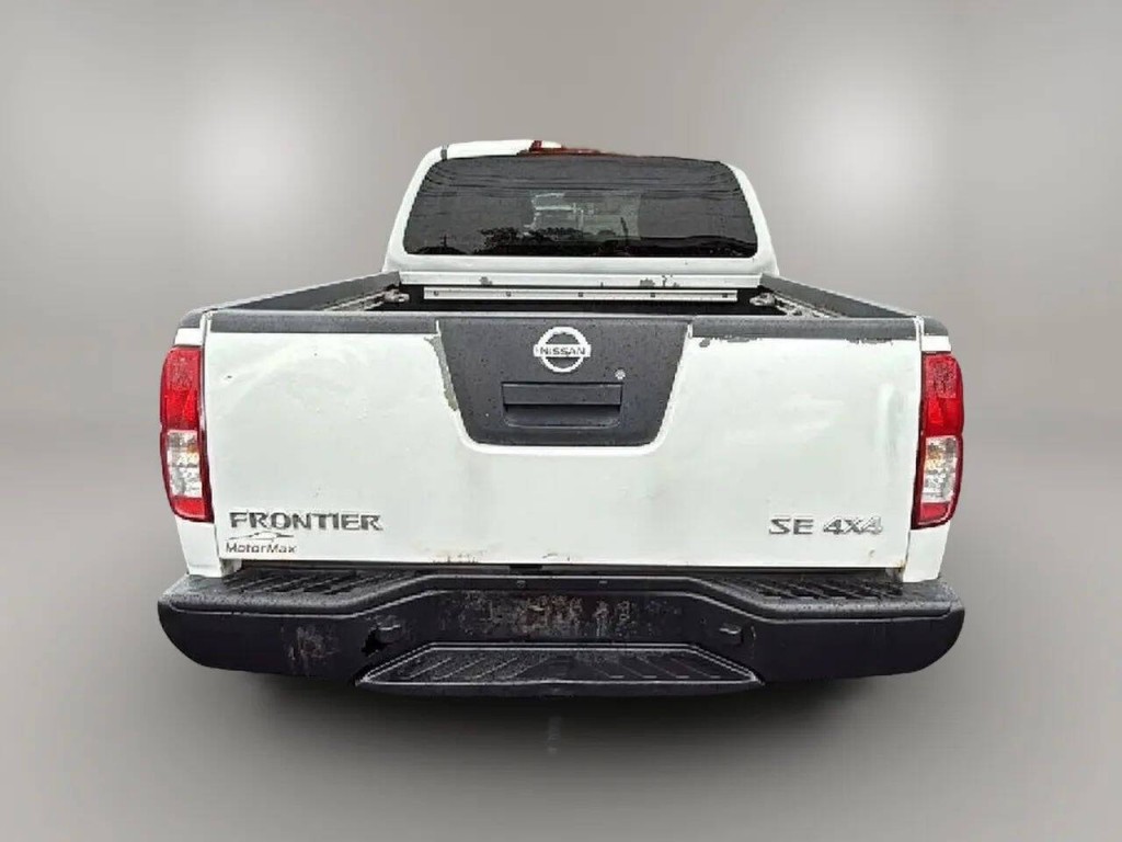 2007 Nissan Frontier Image 6