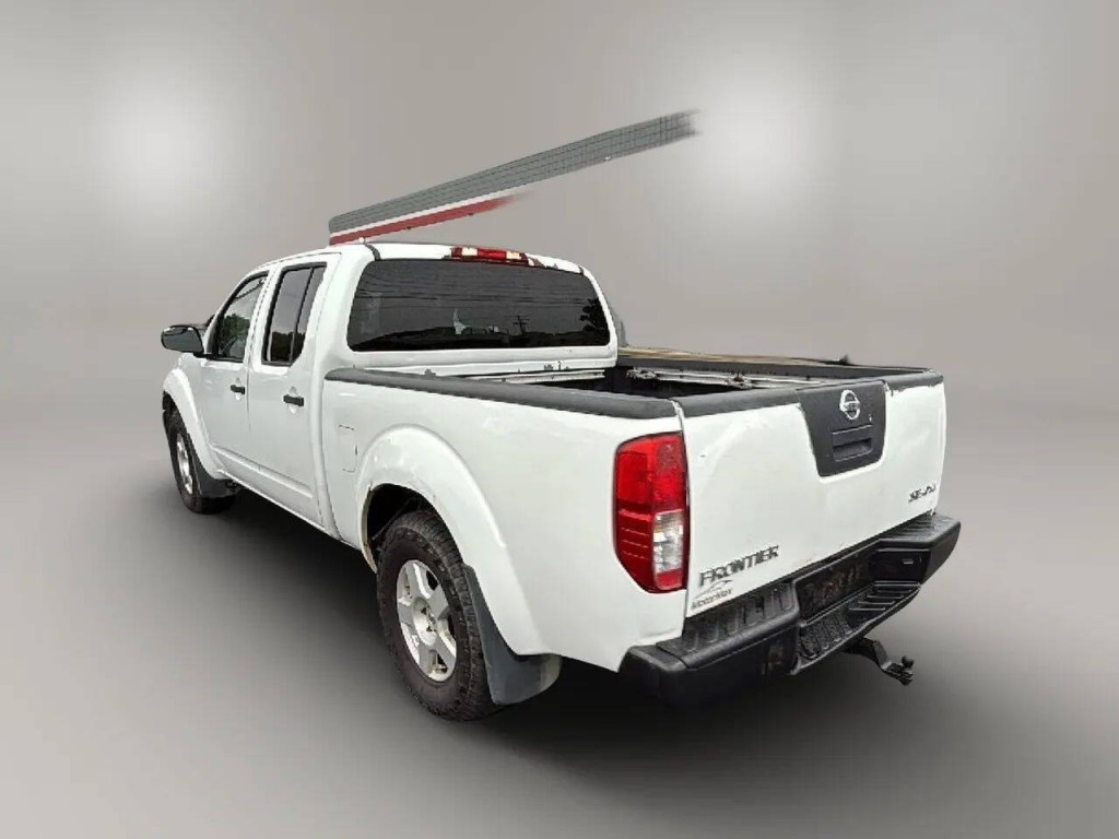 2007 Nissan Frontier Image 7
