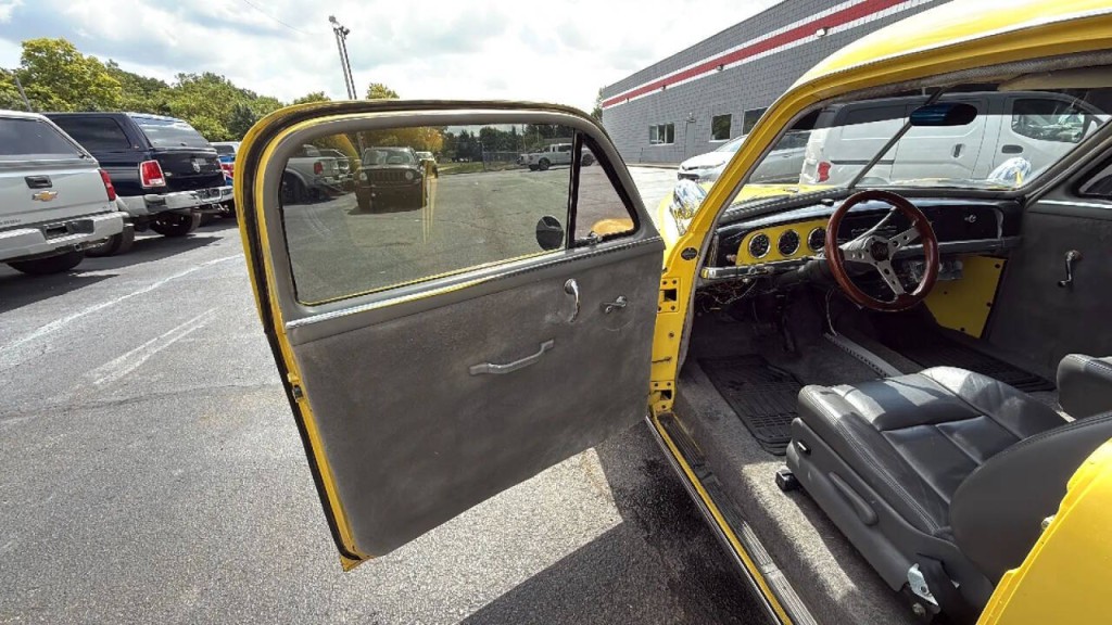 1950 Plymouth Deluxe Image 9