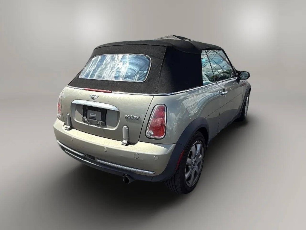 2008 MINI Cooper Image 5