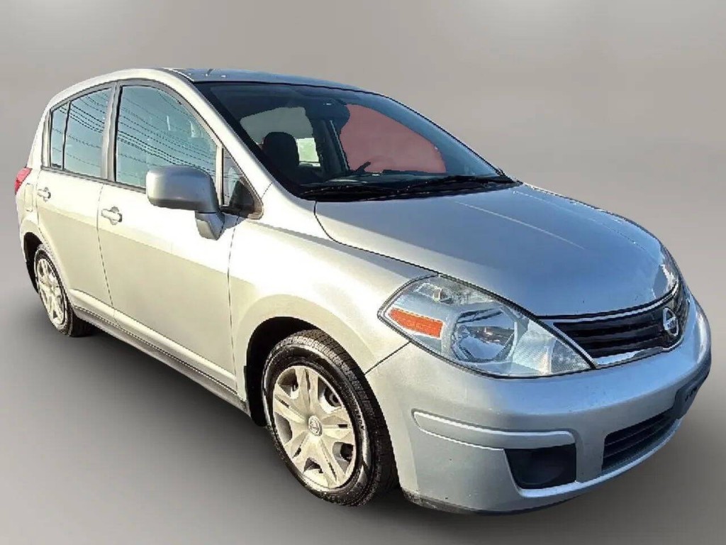 2010 Nissan Versa Image 7