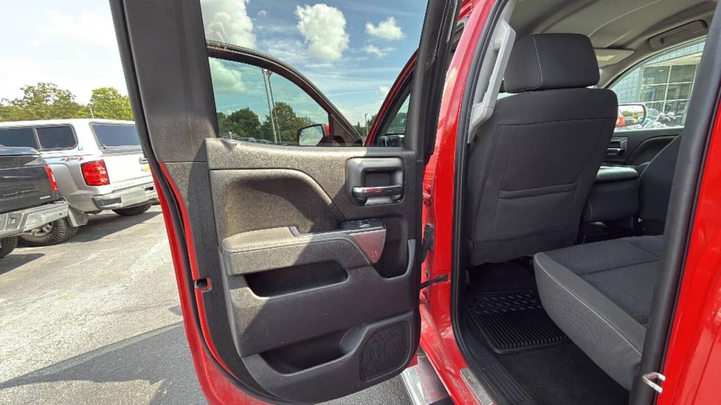 2016 Chevrolet Silverado 1500 Image 11