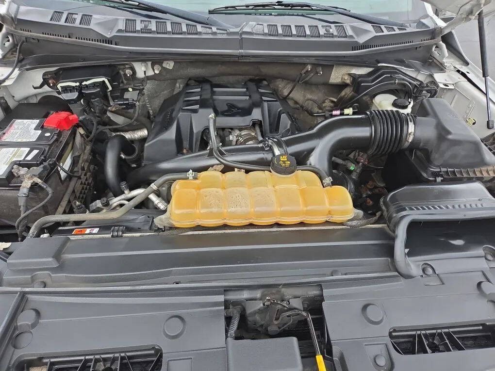 2015 Ford F-150 Image 11