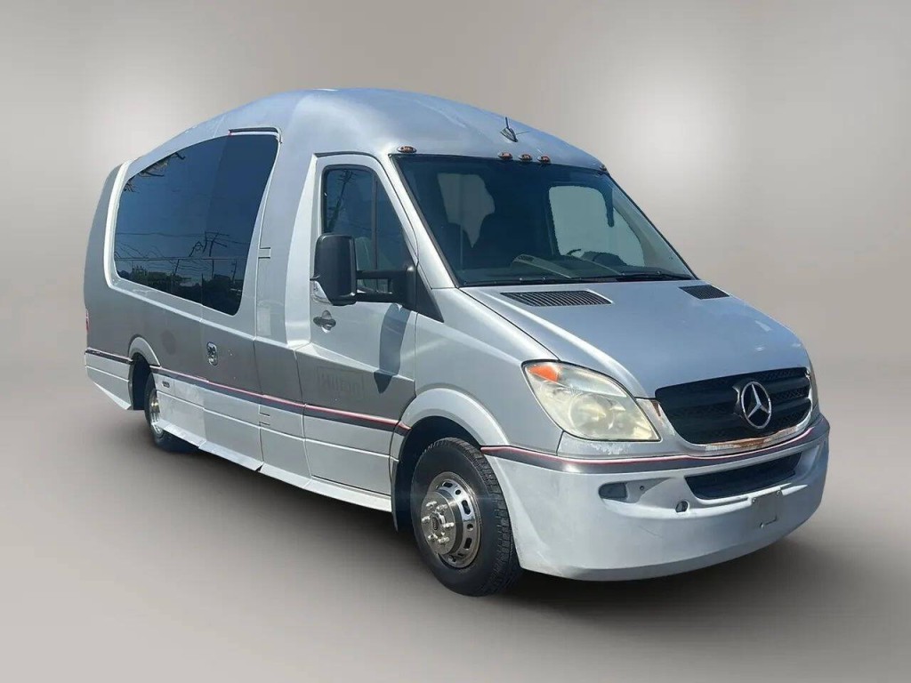2008 Dodge Sprinter Image 2