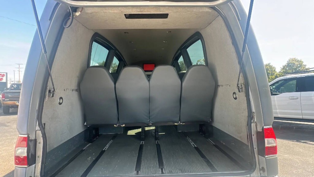 2008 Dodge Sprinter Image 13