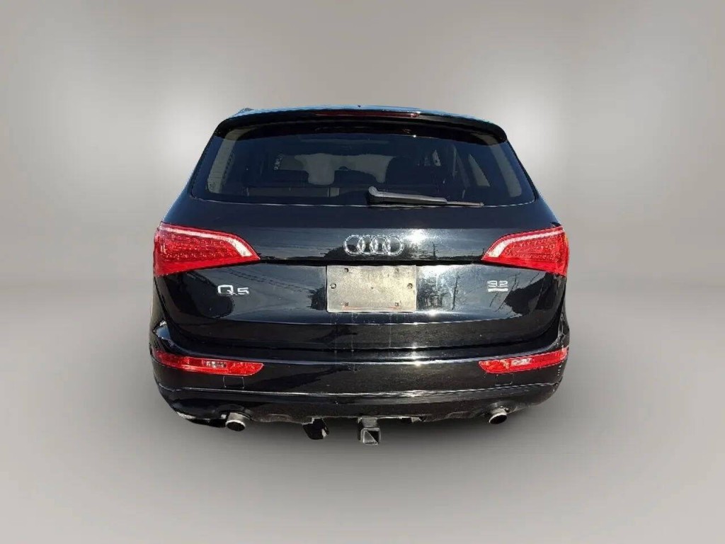 2010 Audi Q5 Image 4