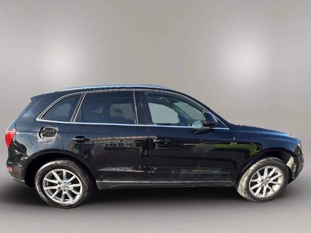 2010 Audi Q5 Image 6