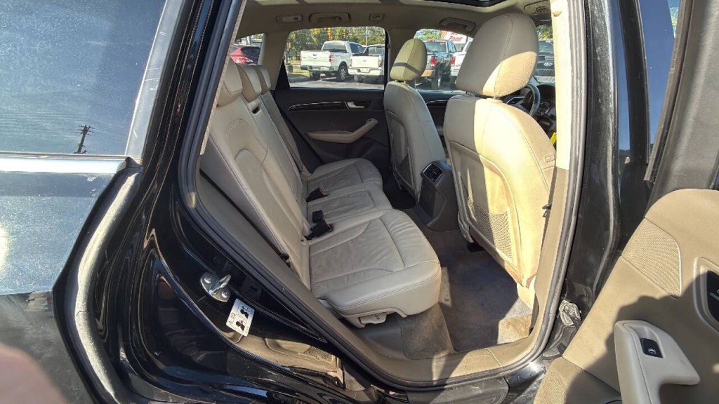 2010 Audi Q5 Image 15