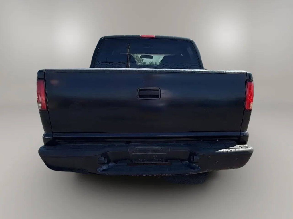 2003 Chevrolet S10 Image 4