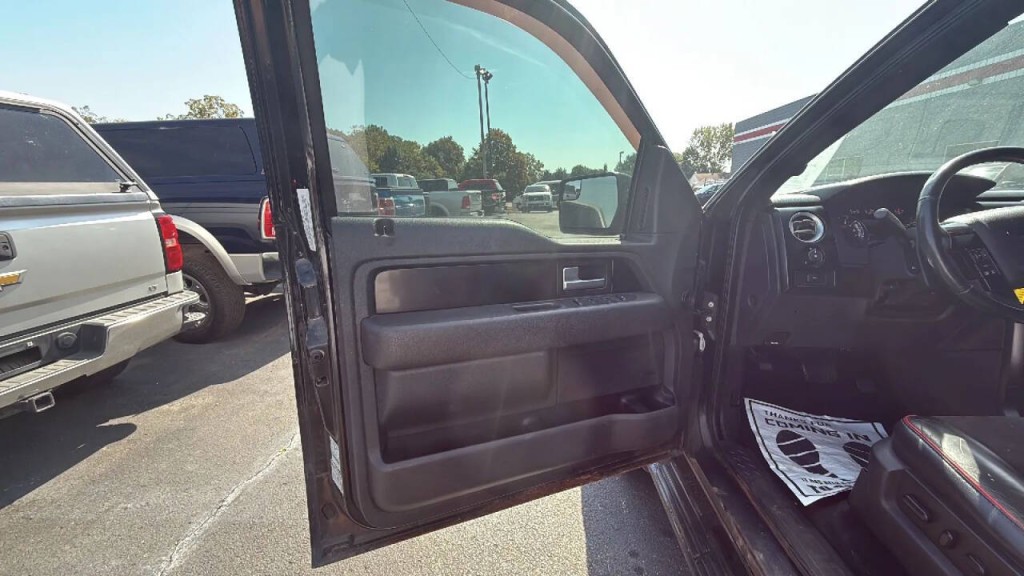 2013 Ford F-150 Image 9