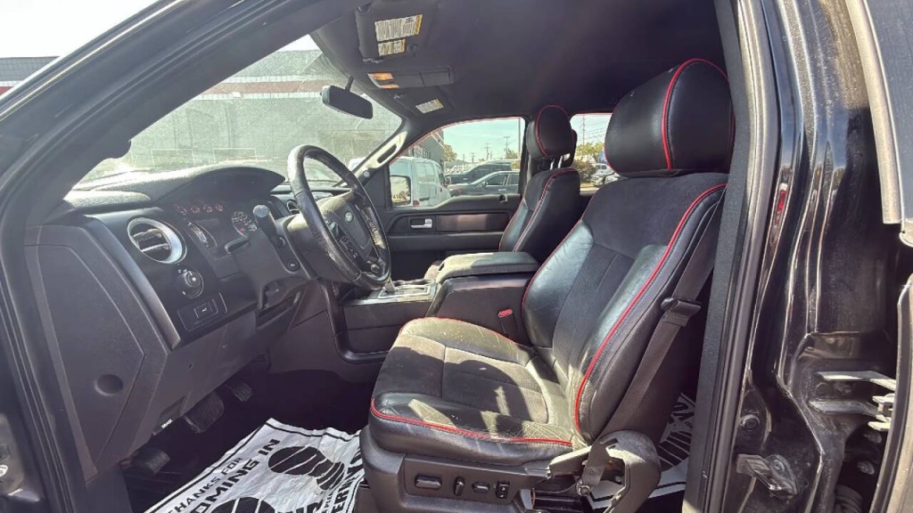 2013 Ford F-150 Image 10