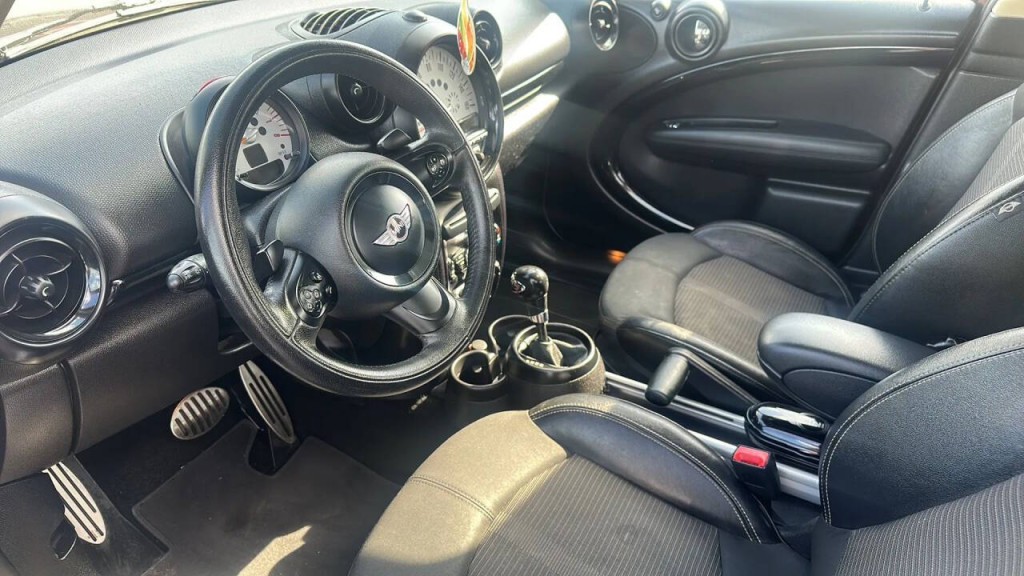 2014 MINI Countryman Image 8