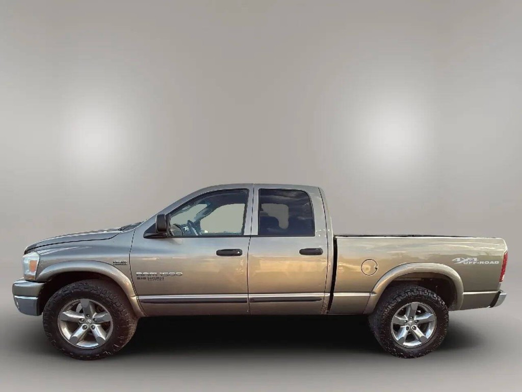 2006 Dodge Ram 1500 Image 2