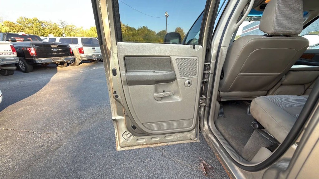 2006 Dodge Ram 1500 Image 12