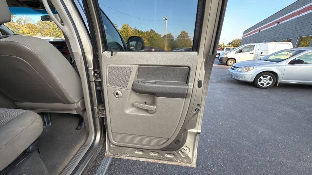 2006 Dodge Ram 1500 Image 14