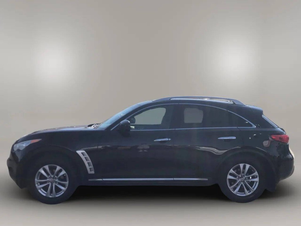 2009 INFINITI FX35 Image 2