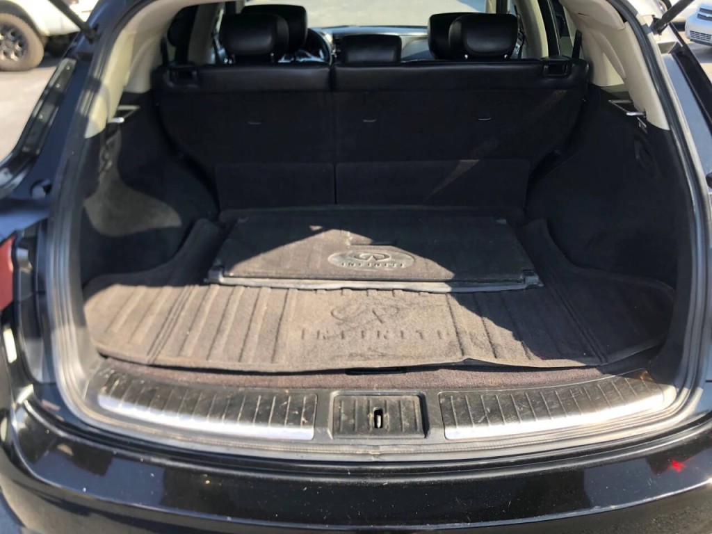 2009 INFINITI FX35 Image 9