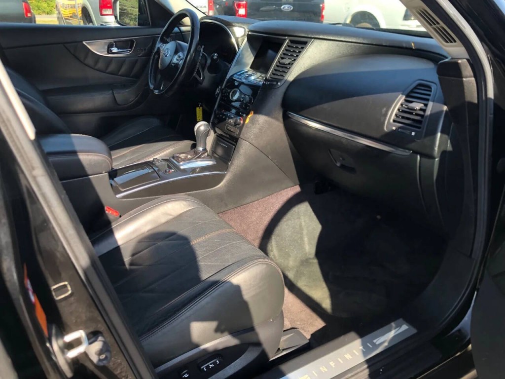 2009 INFINITI FX35 Image 13
