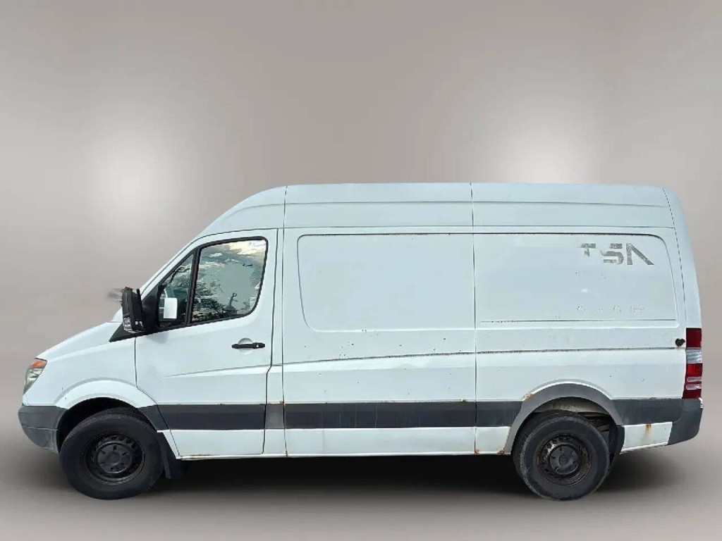 2007 Dodge Sprinter Image 3