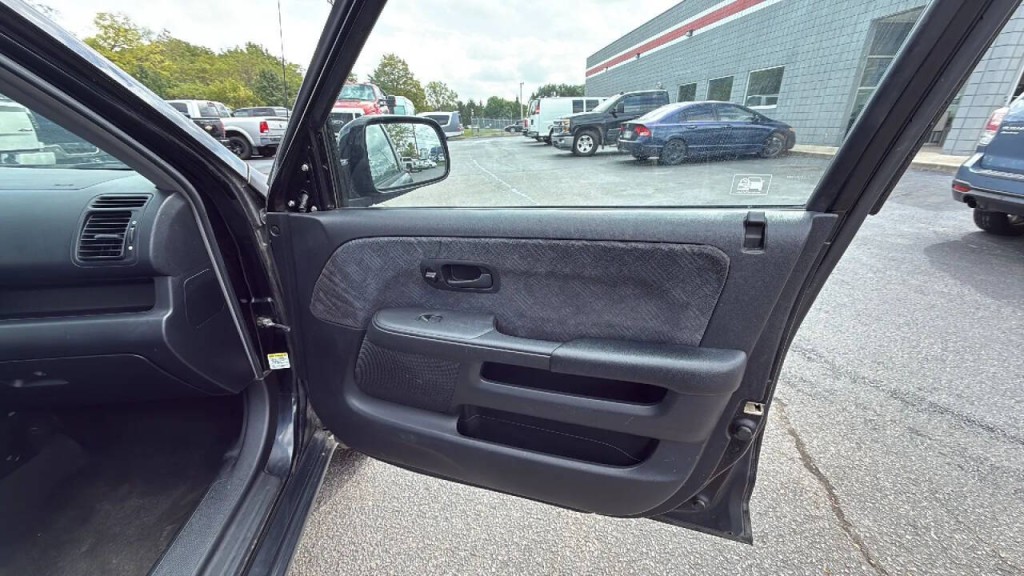 2005 Honda CR-V Image 16