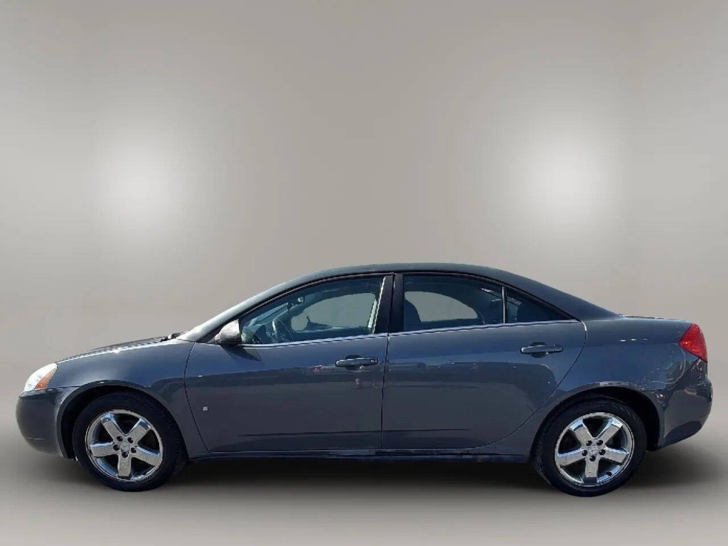 2008 Pontiac G6 Image 2