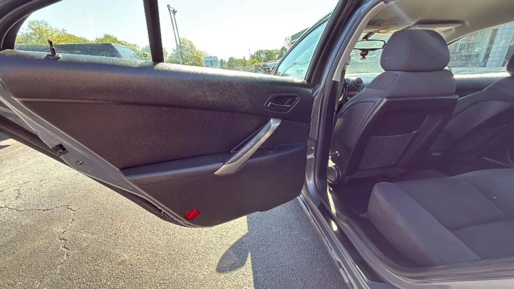 2008 Pontiac G6 Image 11