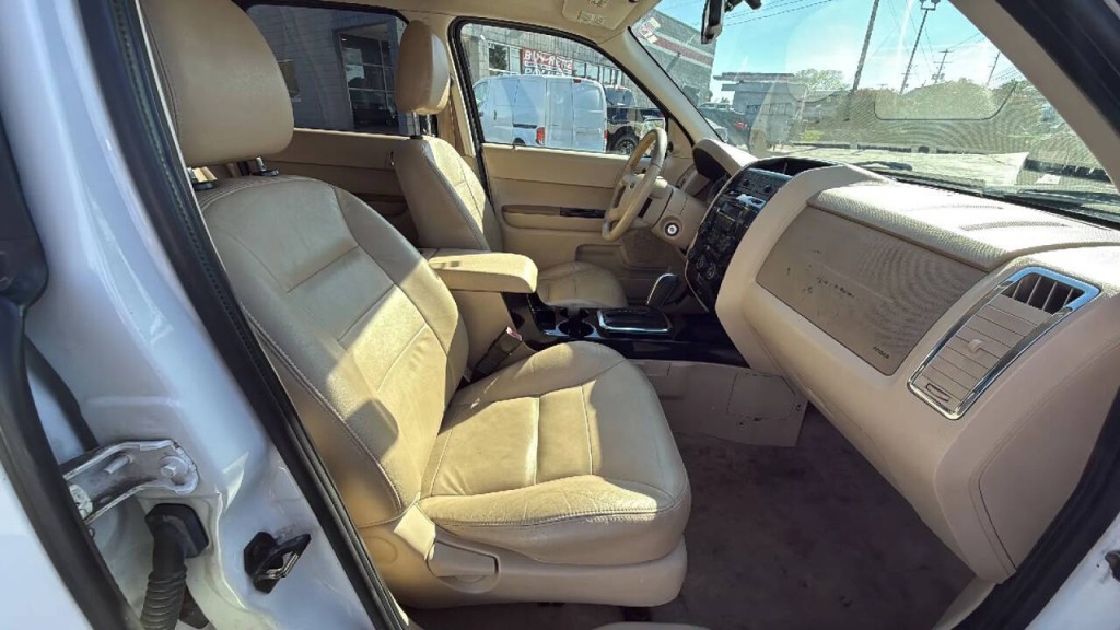 2008 Ford Escape Image 17