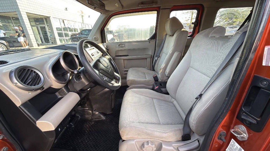 2010 Honda Element Image 10