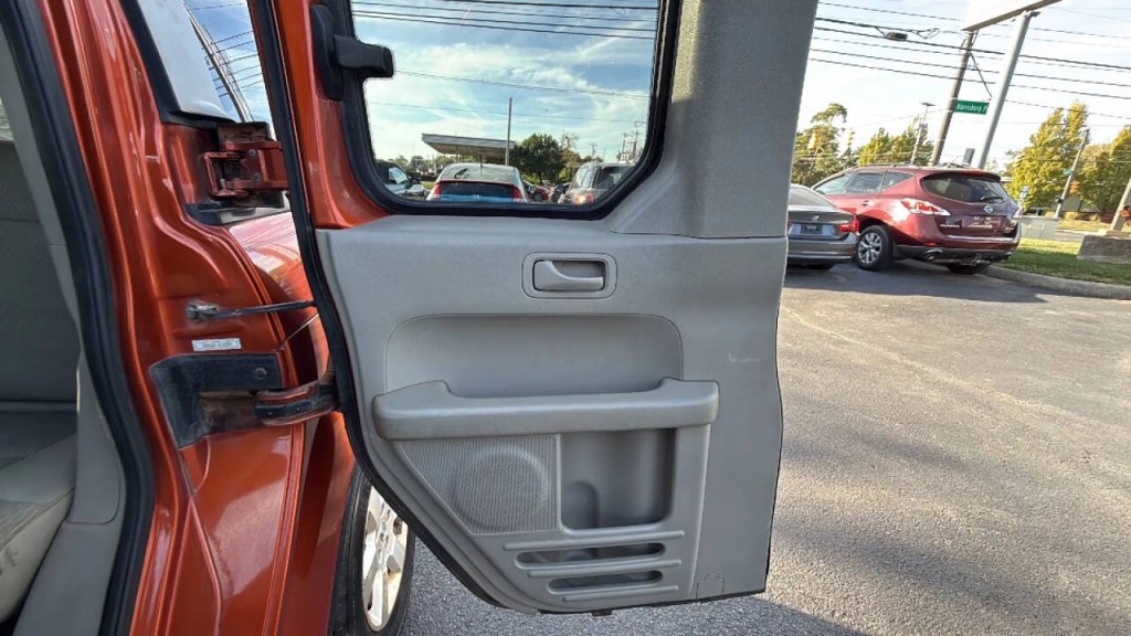 2010 Honda Element Image 11