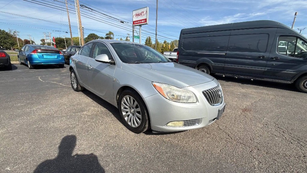 2011 Buick Regal Image 7