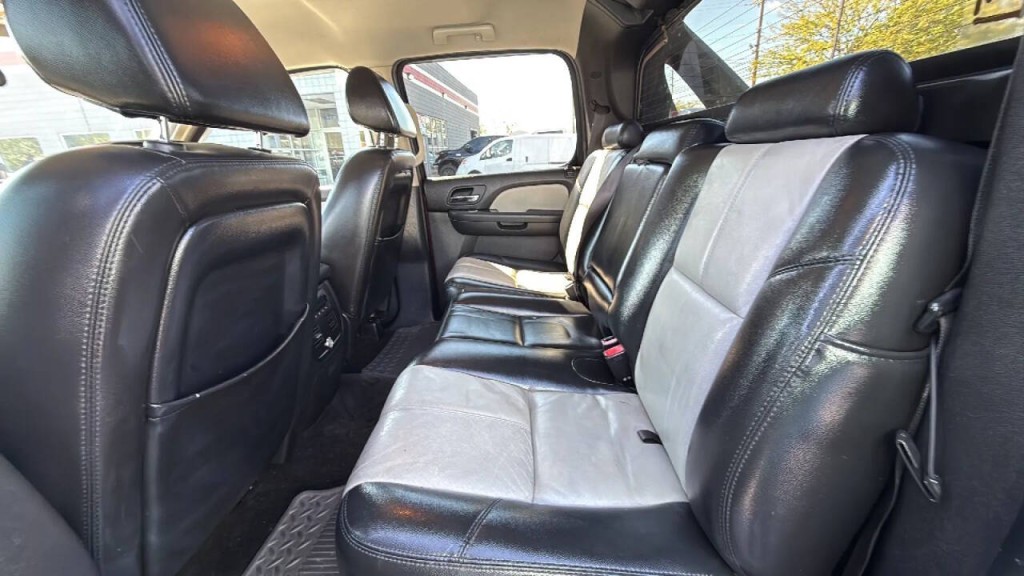 2007 Chevrolet Avalanche Image 12