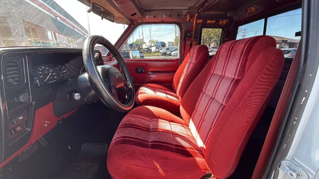 1989 Ford Bronco Image 10