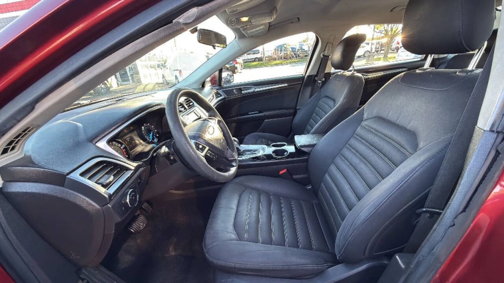 2013 Ford Fusion Image 10