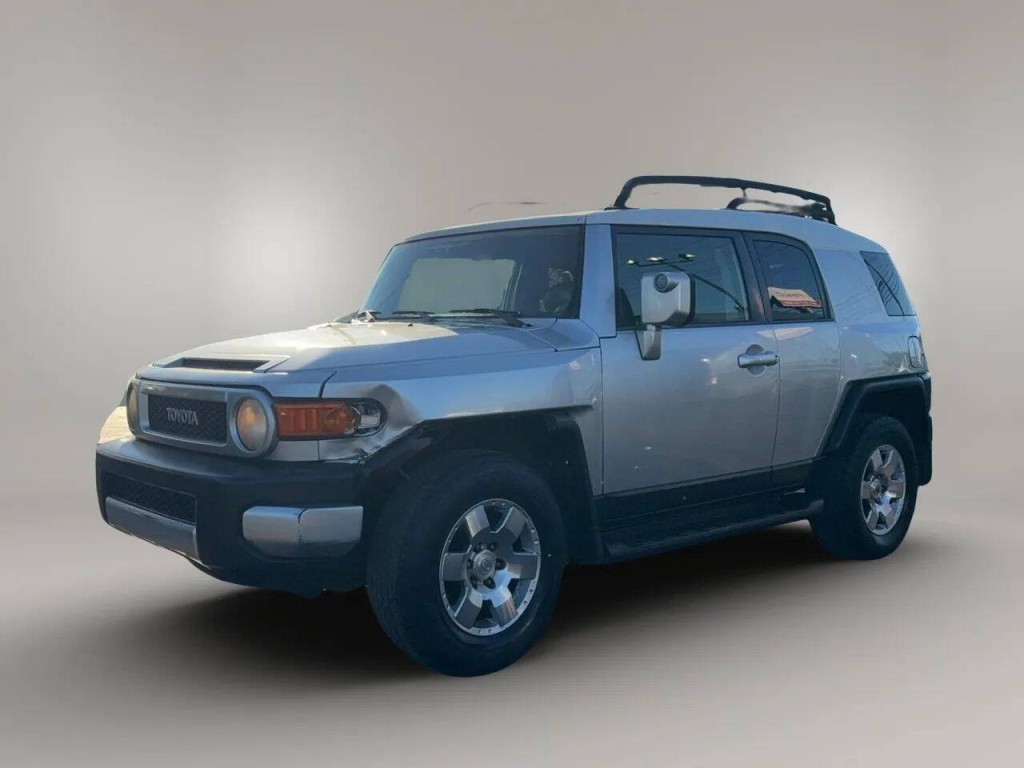 2007 Toyota FJ Cruiser Image 2