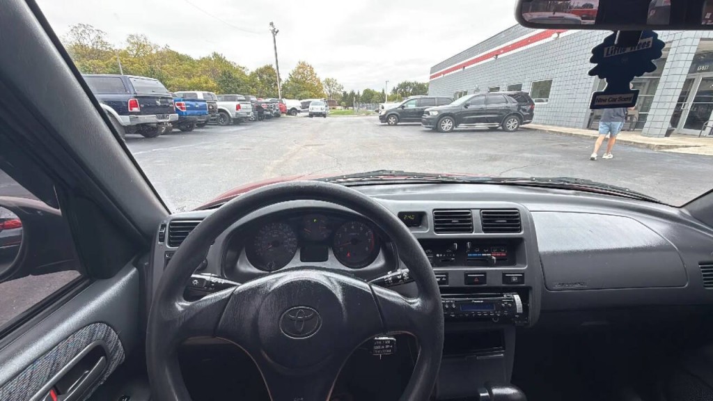 2000 Toyota Rav4 Image 19