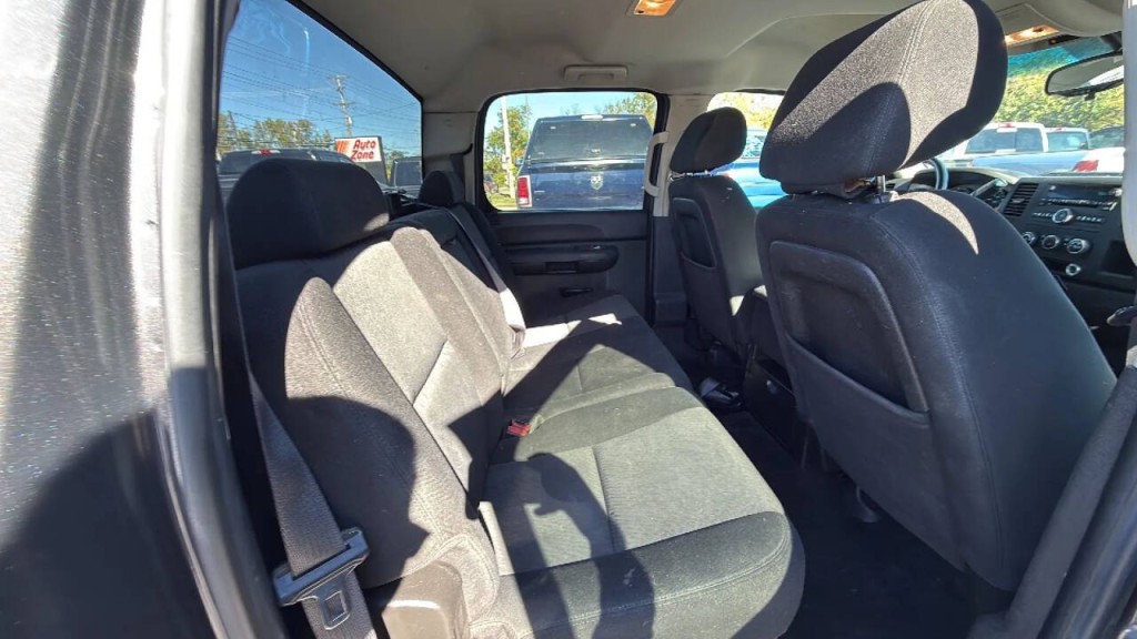 2011 GMC Sierra 1500 Image 15