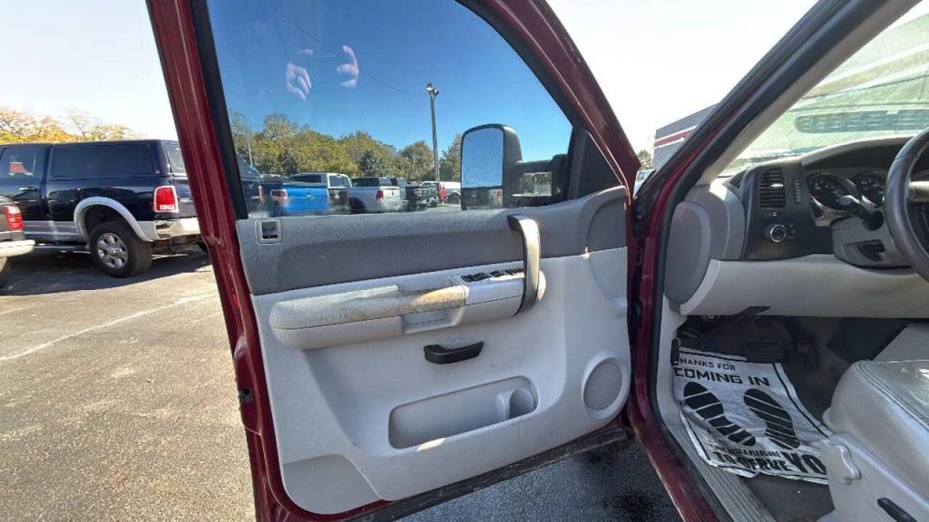 2007 GMC Sierra 1500 Image 9