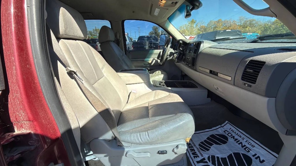 2007 GMC Sierra 1500 Image 17